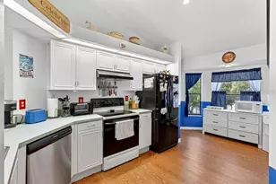 3044 Yorkshire Dr, Deltona, FL 32738 - Photo 8