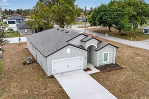 2921 Garret St, Deltona, FL 32738 - Photo 4