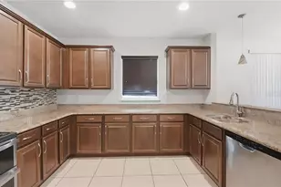 503 Kestrel Dr, Groveland, FL 34736 - Photo 2