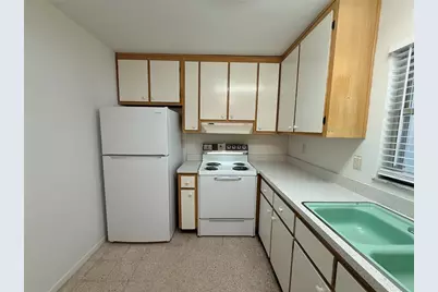 135 W Minnesota Avenue #8, Deland, FL 32720 - Photo 14