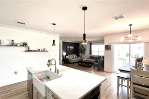 914 Guadalupe Dr, Orange City, FL 32763 - Photo 8