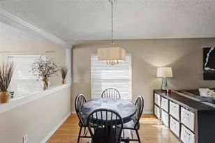 2070 Carpathian Dr, Apopka, FL 32712 - Photo 12