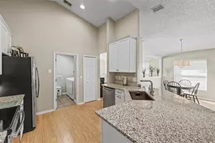 2070 Carpathian Dr, Apopka, FL 32712 - Photo 18