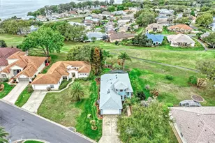 5481 Bounty Cir, Tavares, FL 32778 - Photo 4