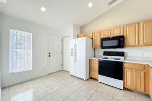 5065 Foxcroft Ct, Orlando, FL 32808 - Photo 24