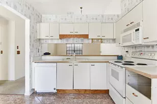 3746 Gatewood Dr, Port Orange, FL 32129 - Photo 8