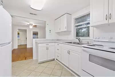 1120 E Minnesota Avenue, Deland, FL 32724 - Photo 10