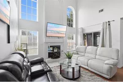 399 Cloverleaf Boulevard, Deltona, FL 32725 - Photo 10