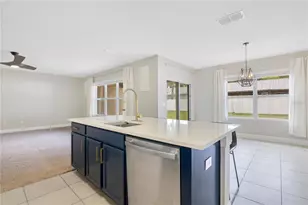 2736 Summerglen Ln, Eustis, FL 32726 - Photo 16