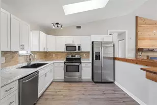 2009 Umbrella Tree Dr, Edgewater, FL 32141 - Photo 28
