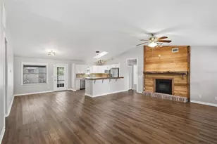 2009 Umbrella Tree Dr, Edgewater, FL 32141 - Photo 6