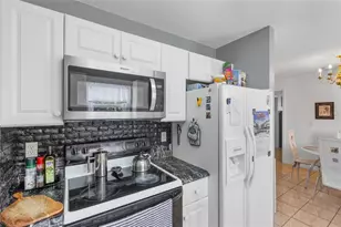 2430 Quail Run Blvd, Kissimmee, FL 34744 - Photo 12