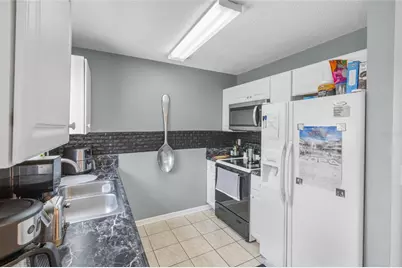 2430 Quail Run Boulevard, Kissimmee, FL 34744 - Photo 10