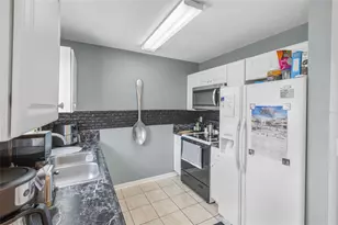 2430 Quail Run Blvd, Kissimmee, FL 34744 - Photo 10