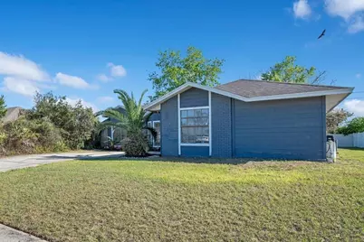 2727 Gramercy Drive, Deltona, FL 32738 - Photo 2