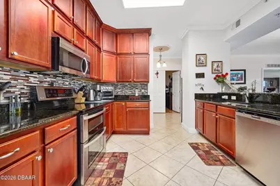 2801 S Ridgewood Avenue #712, South Daytona, FL 32119 - Photo 4