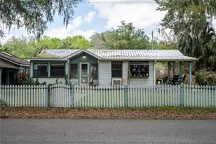 5560 Park Ave, De Leon Springs, FL 32130 - Photo 2