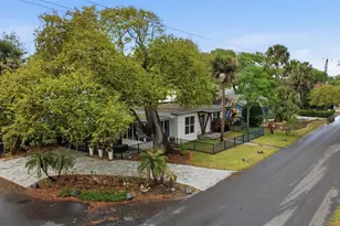 306 S Pine St, New Smyrna Beach, FL 32169 - Photo 6