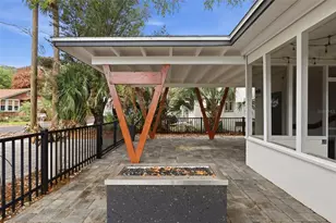 306 S Pine St, New Smyrna Beach, FL 32169 - Photo 10