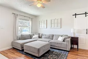 624 W New York Ave, Lake Helen, FL 32744 - Photo 6