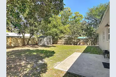 624 W New York Avenue, Lake Helen, FL 32744 - Photo 34