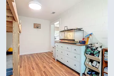 624 W New York Avenue, Lake Helen, FL 32744 - Photo 18