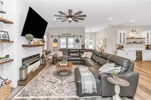 171 River Oaks Dr, Osteen, FL 32764 - Photo 12