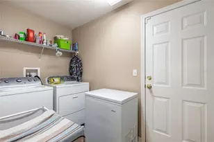 2431 Weatherford Dr, Deltona, FL 32738 - Photo 14