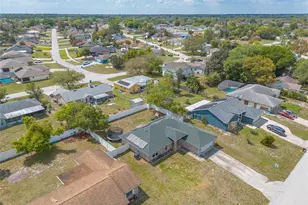 2431 Weatherford Dr, Deltona, FL 32738 - Photo 34