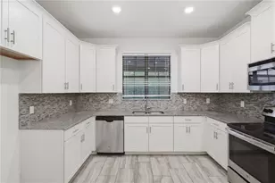 1341 Shinnecock Hills Dr, Davenport, FL 33896 - Photo 22