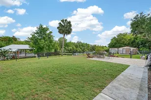 1523 Lakeside Dr, Deland, FL 32720 - Photo 48