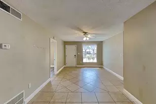 1117 Princewood Dr, Orlando, FL 32810 - Photo 4