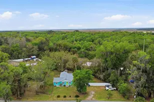 460 Alhambra Ave, De Leon Springs, FL 32130 - Photo 4