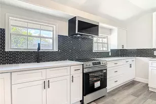 265 Newcomb St, New Smyrna Beach, FL 32168 - Photo 8