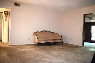 2535 Boswell St, Deltona, FL 32738 - Photo 8