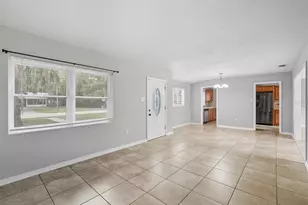 130 SW Peach St, Keystone Heights, FL 32656 - Photo 6