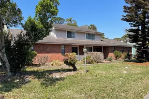 576 Pelican Bay Dr, Daytona Beach, FL 32119 - Photo 2