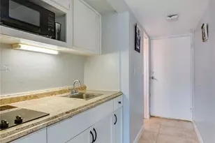 219 S Atlantic Ave, Daytona Beach, FL 32118 - Photo 6