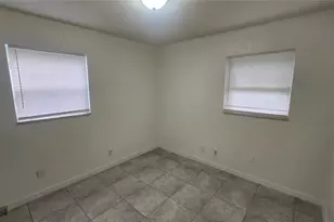 1079 N Gertrude Ct, Daytona Beach, FL 32117 - Photo 14