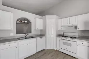 8757 Claiborne Ct, Orlando, FL 32825 - Photo 6