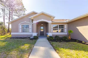9 Slipper Flower Path E, Palm Coast, FL 32164 - Photo 2