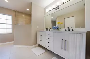 9 Slipper Flower Path E, Palm Coast, FL 32164 - Photo 4