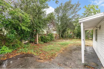 1712 Tallahassee Drive, Daytona Beach, FL 32117 - Photo 20