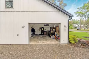 805 Bay Tree Cir, Deland, FL 32724 - Photo 12