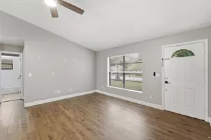 3211 Yule Tree Dr, Edgewater, FL 32141 - Photo 4