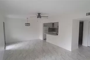 100 Sweetgum Woods Ct, Deltona, FL 32725 - Photo 10