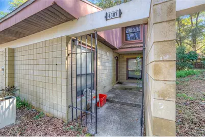 4307 SW 70th Terrace, Gainesville, FL 32608 - Photo 2