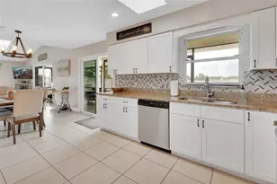 2771 Maldive Ct, Deltona, FL 32738 - Photo 14