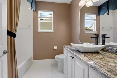 312 W Lake Victoria Circle, Deland, FL 32724 - Photo 10