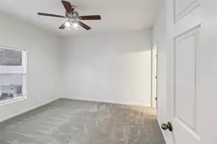 1994 Yellowfin Dr, Port Orange, FL 32128 - Photo 10